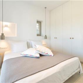 5 bedroom villa with pool near Aliki, Paros, sleeps 10